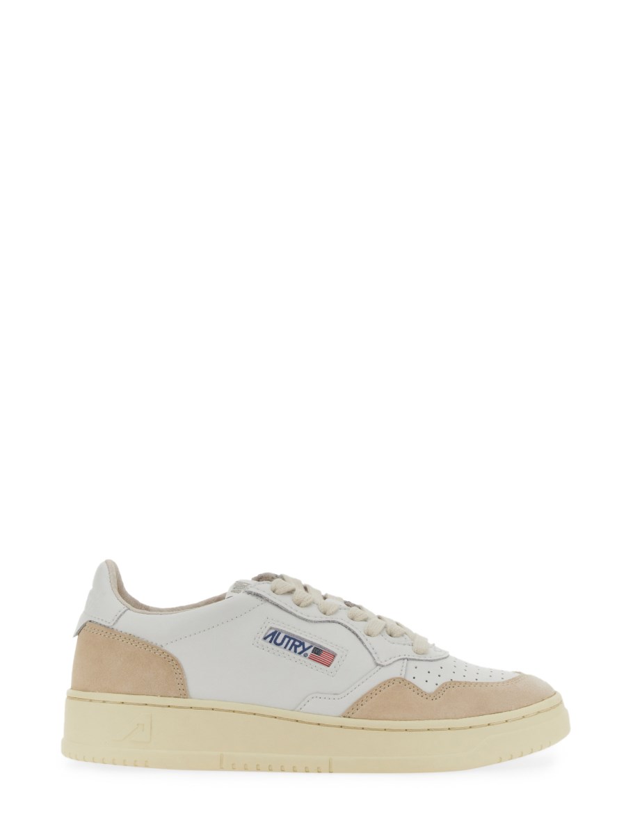 Autry Medalist Low Leather Sneakers - Google SEO