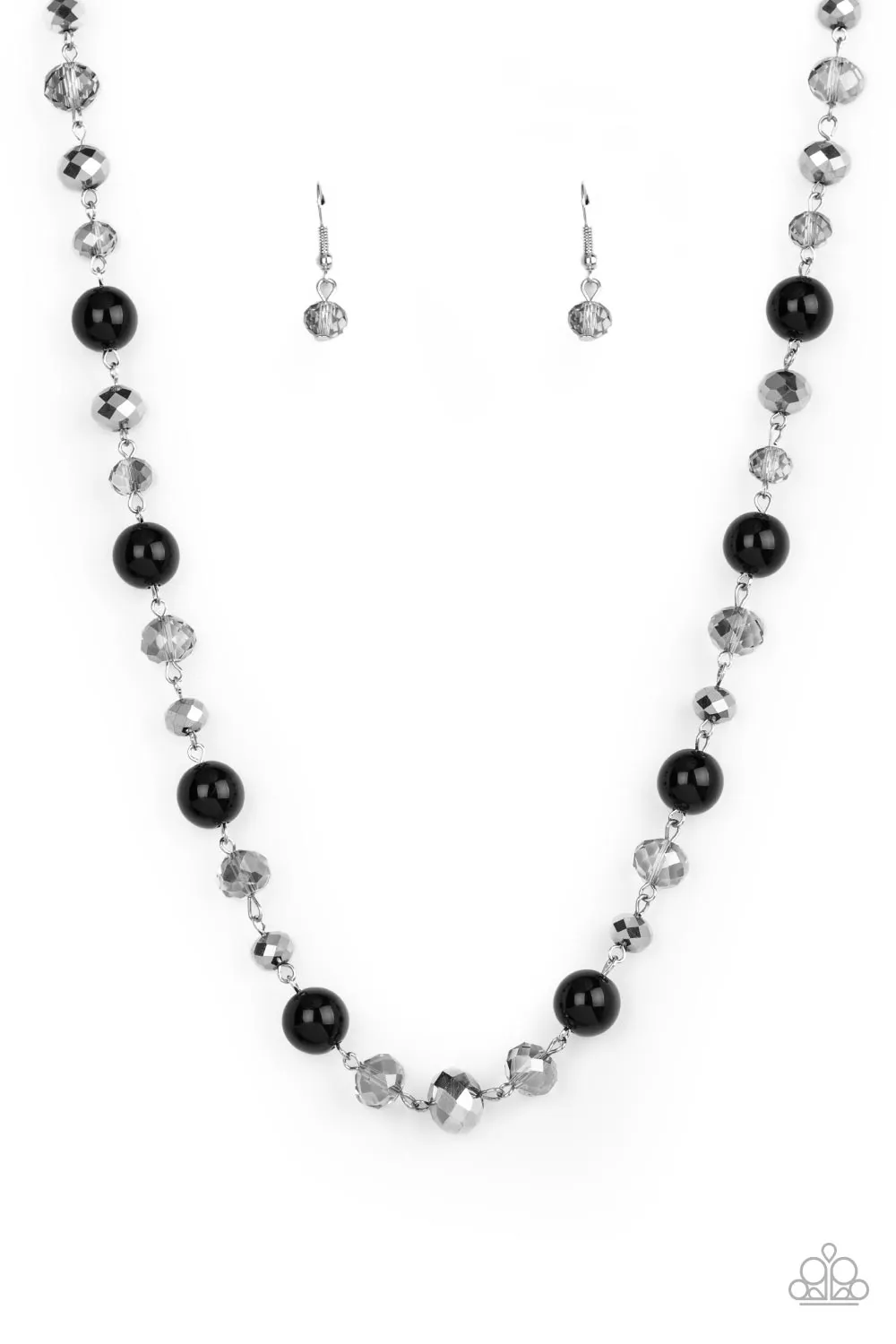 Black Necklace - Stunning and Fashionable Jewelry