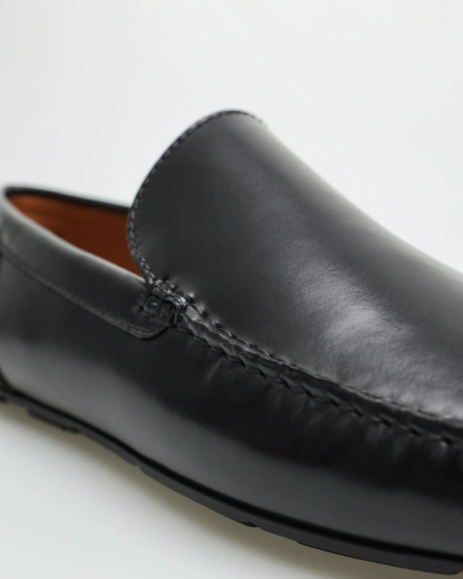 C486 Black Men's Plain Moccasins by Tomaz