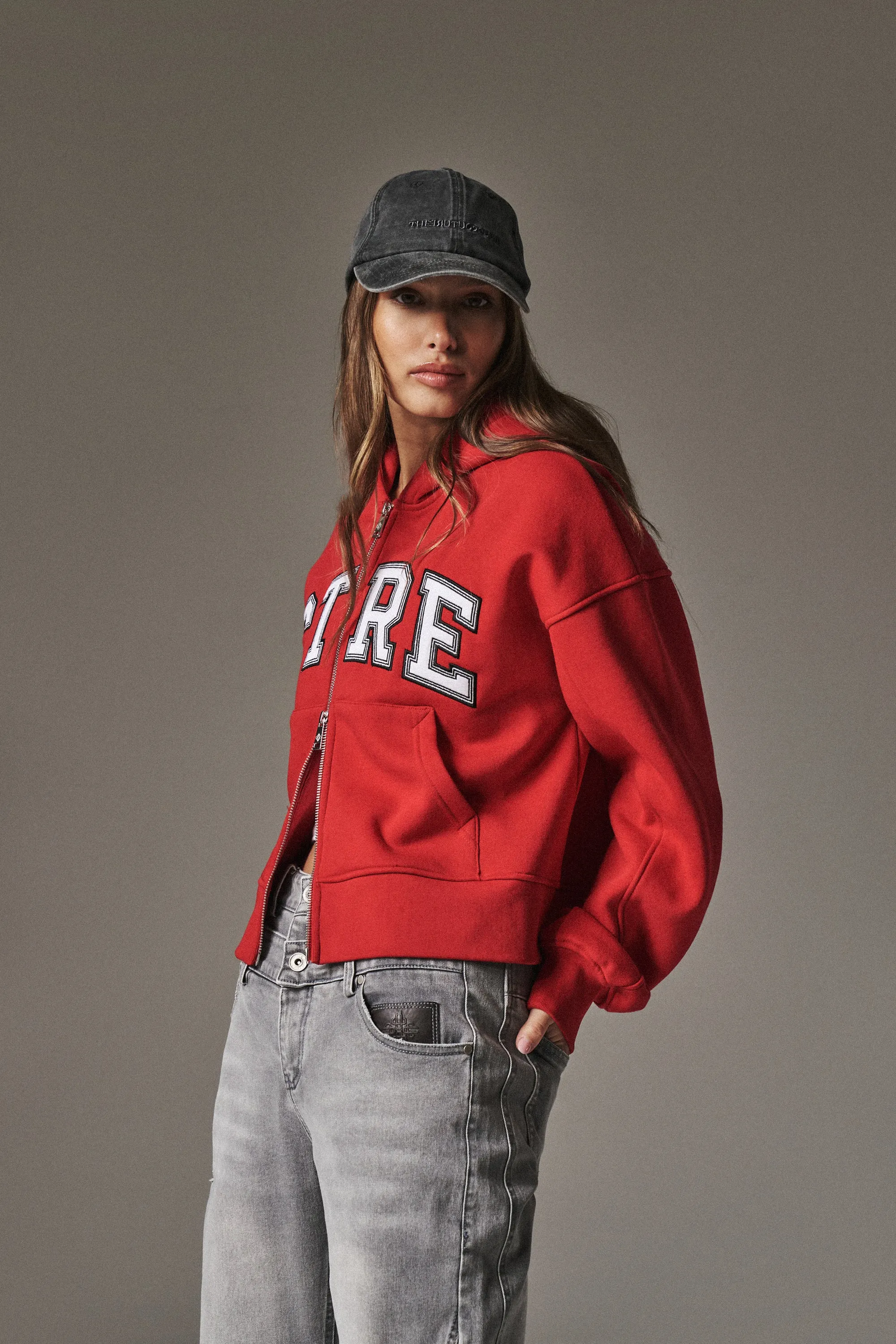 CTRE CROPPED ZIP THROUGH HOODIE - RED