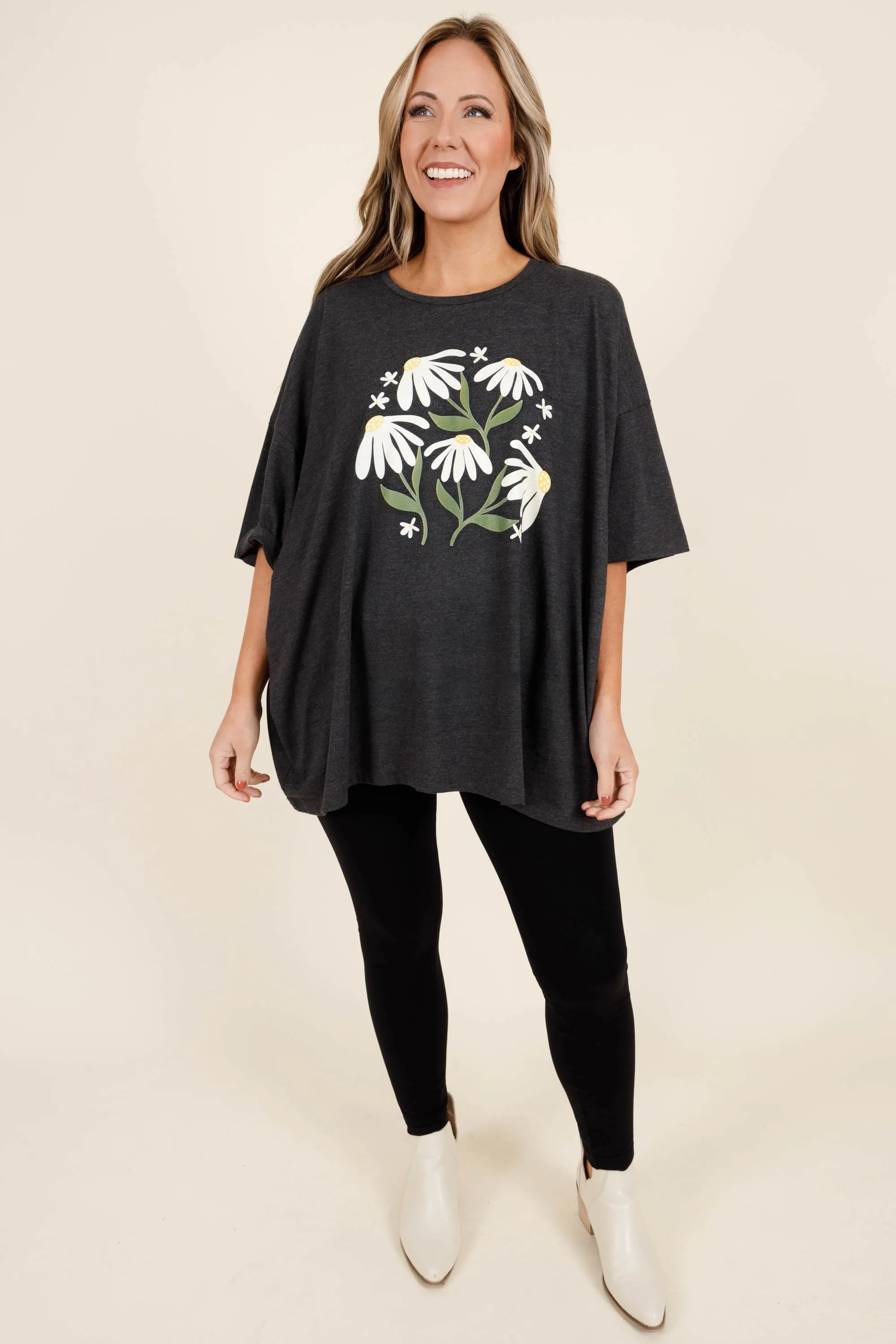 Daisy Picking Tee, Charcoal