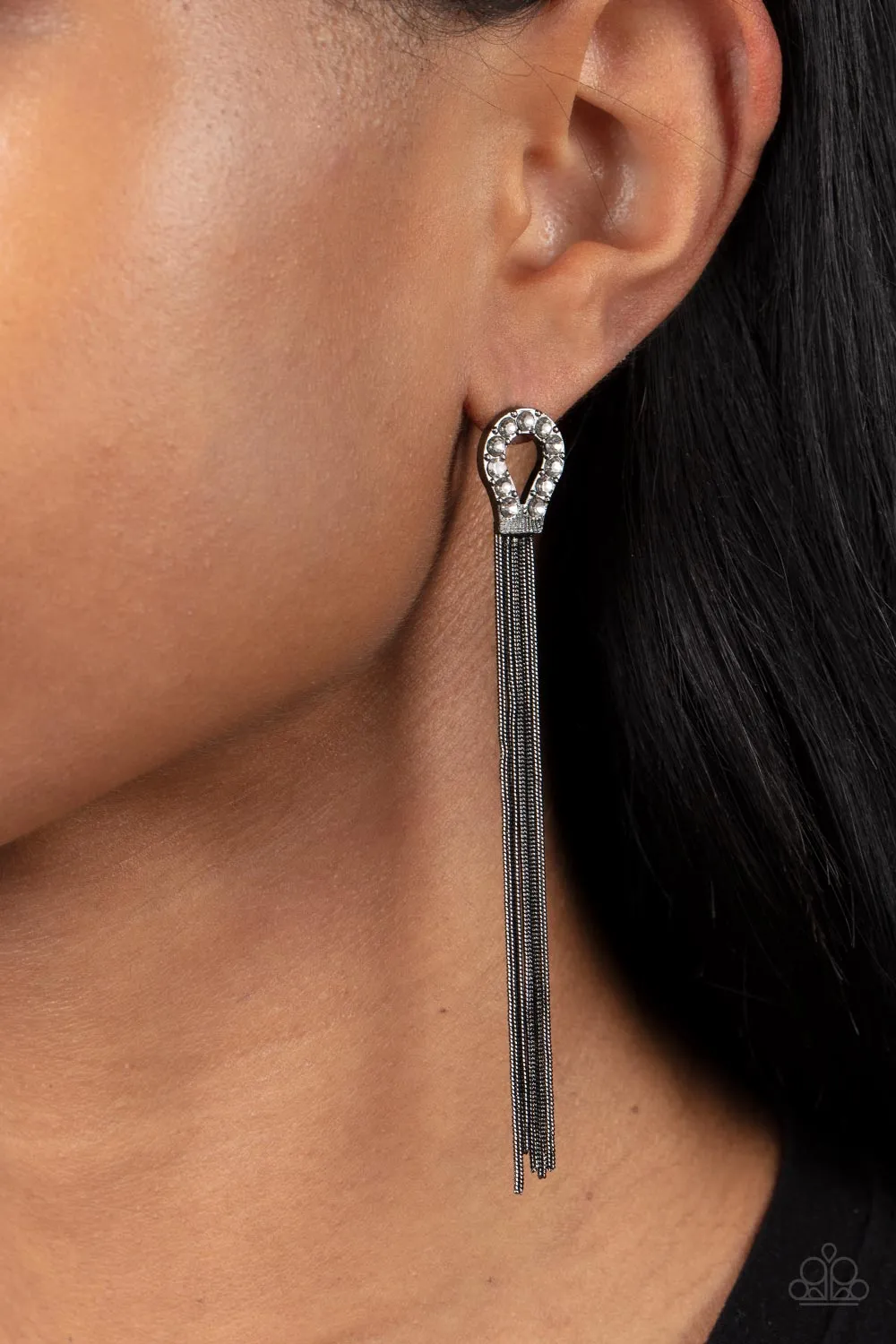 Dallas Debutante - Black Stud Earring