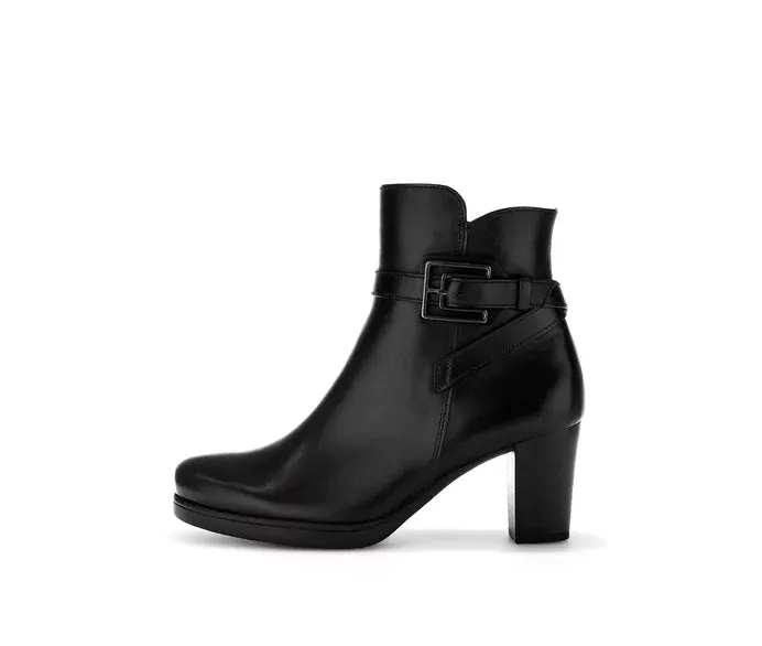 GABOR ankle boot with leather material and block heel, model number 32.083.57.