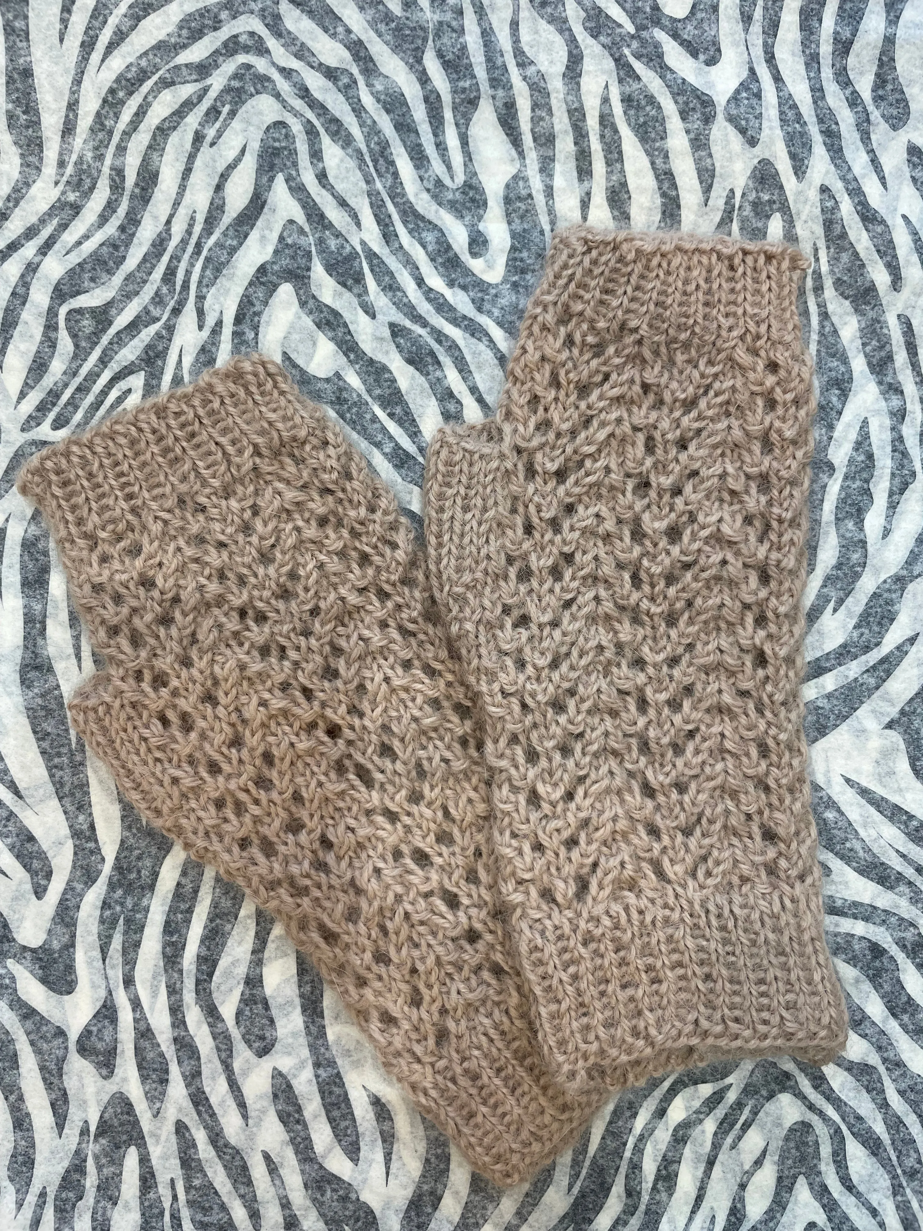 Gotland Beige Handmade Fingerless Mittens