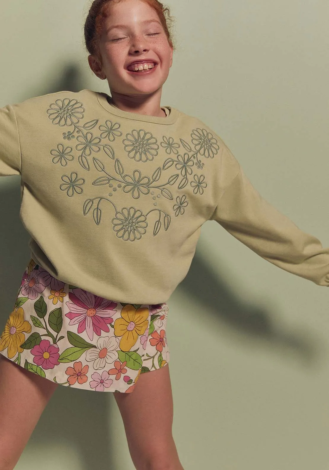 Green Embroidered Sweatshirt