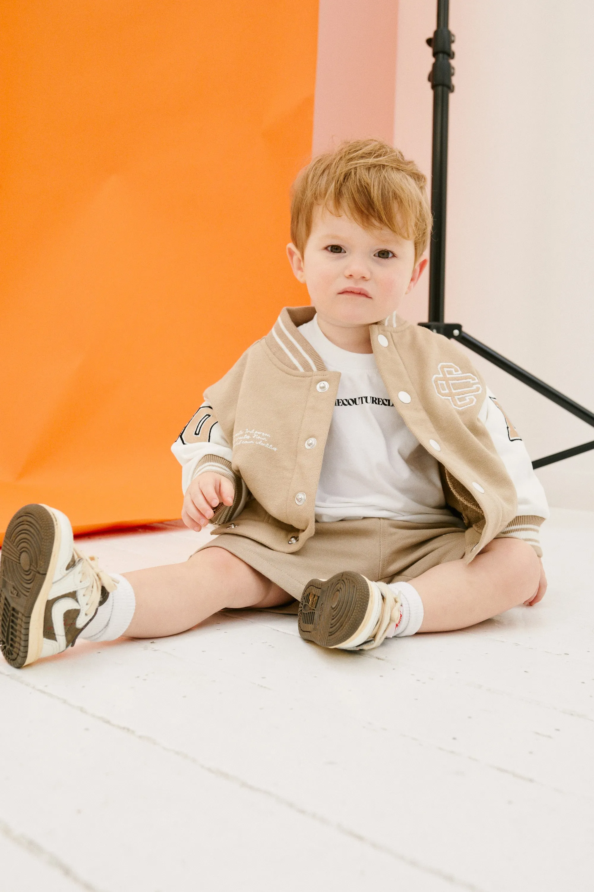 KIDS EMBLEM VARSITY BOMBER JACKET - BEIGE