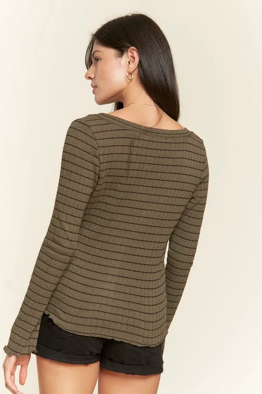 Lightweight Round Neck Top