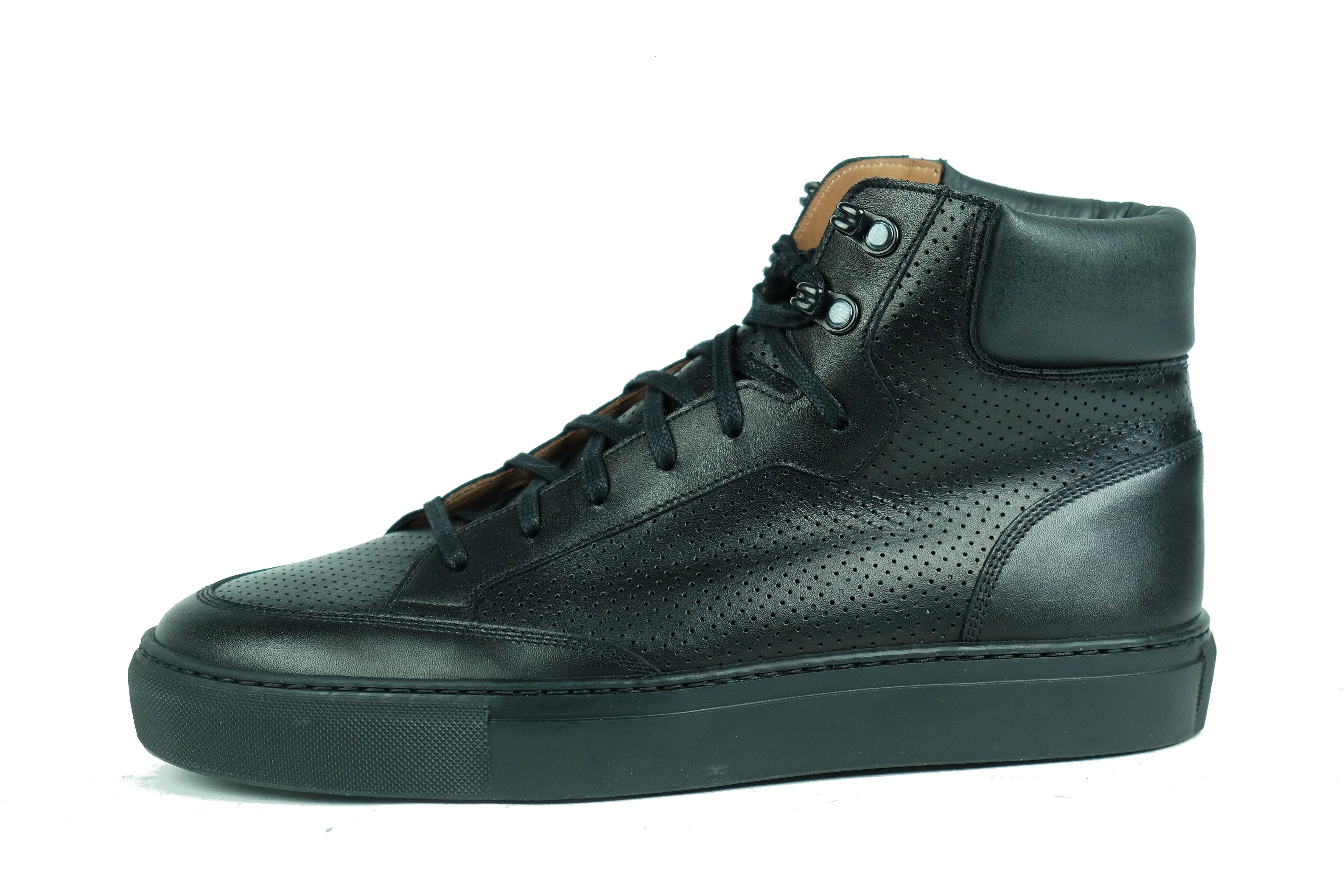 Richland Black Calf Perforated - Buy now