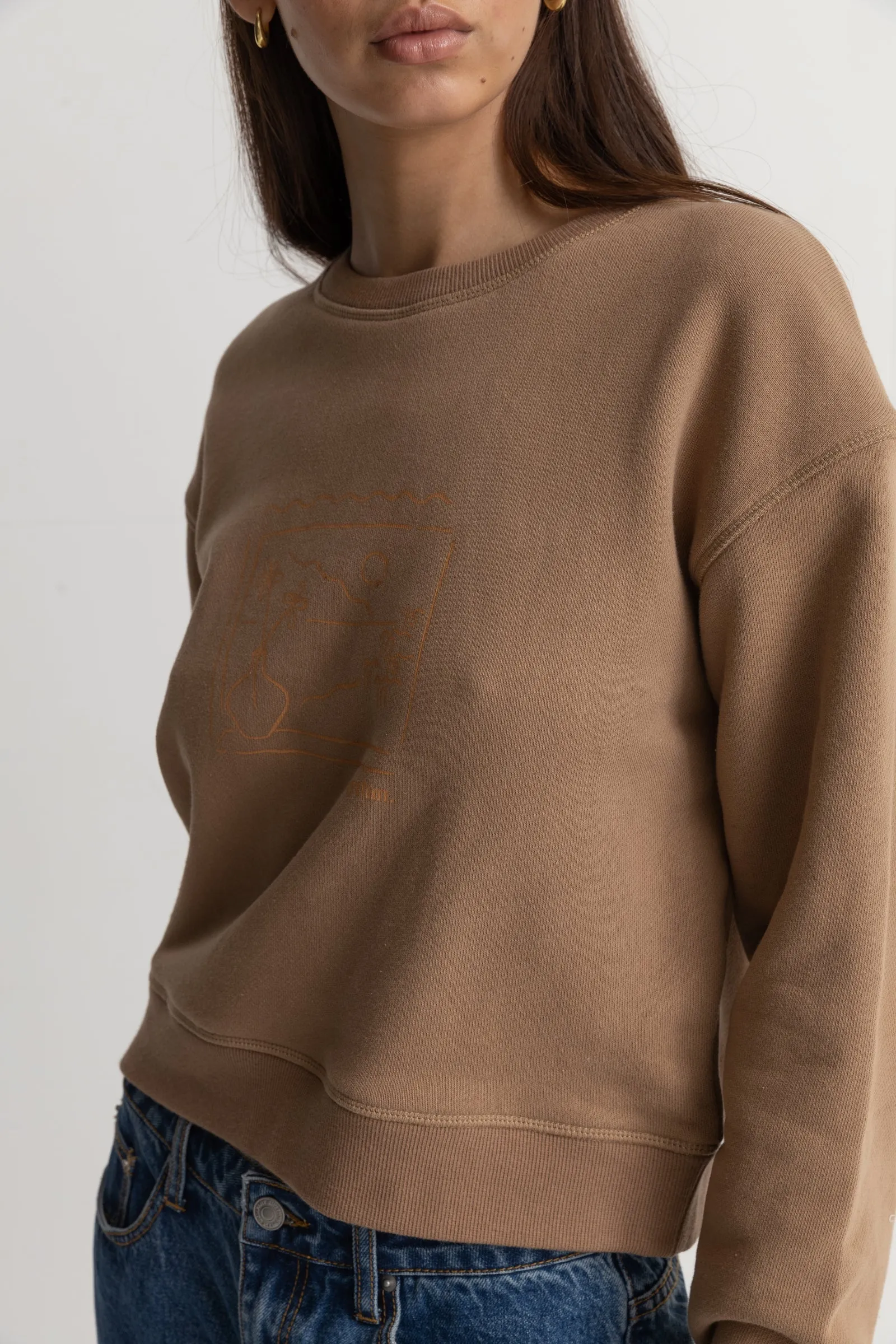 Views Fleece Caramel Crew Neck