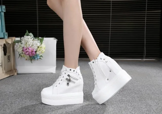 Women's Breathable Wedge Platform Sneakers with Hidden Heels