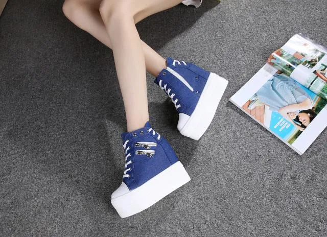 Women's Breathable Wedge Platform Sneakers with Hidden Heels